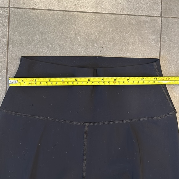 Alo Extreme Ripped High Waisted Warrior Leggings - Picture 6 of 10